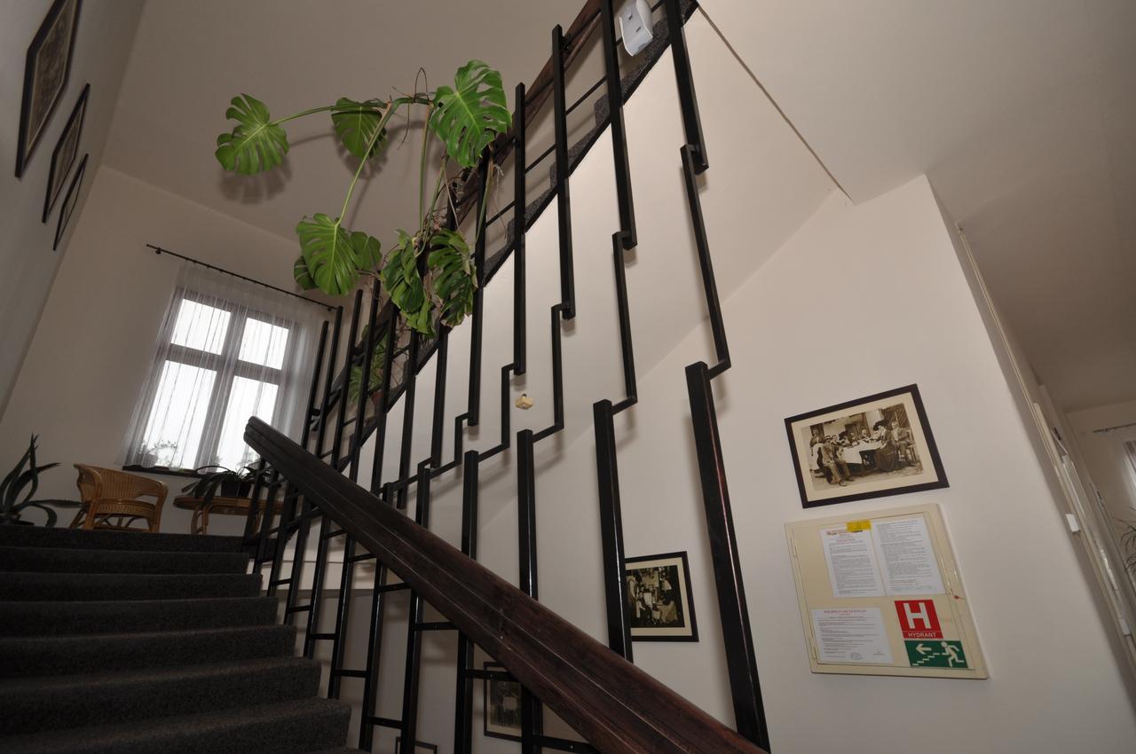 Hotel Jordanek Opočno Extérieur photo