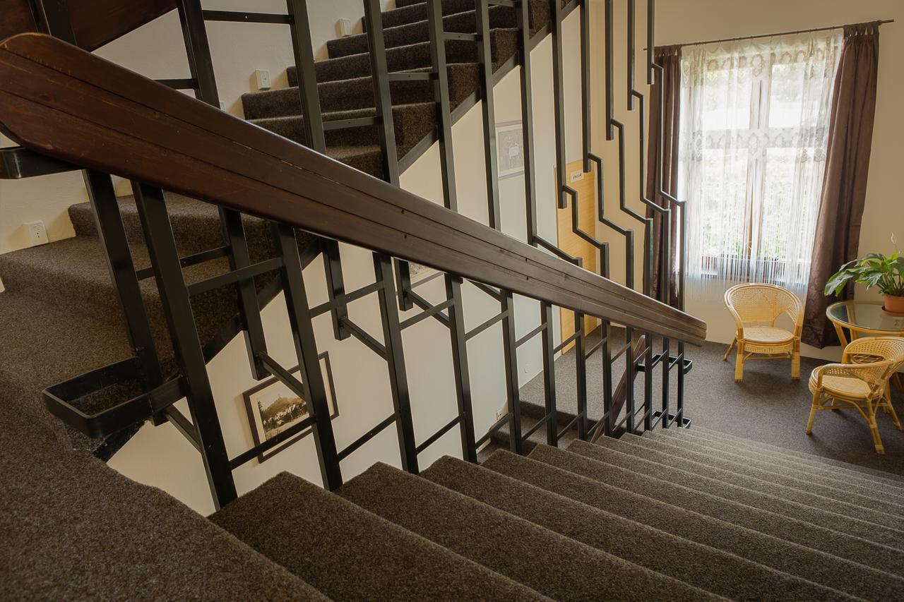 Hotel Jordanek Opočno Extérieur photo